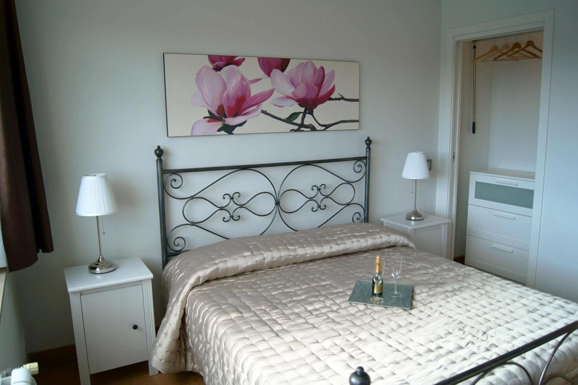 Baia Di Ognina Bed & Breakfast CTA Exterior photo